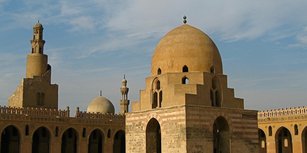 cai-mosquee-ibn-tulun-la-plus-ancienne-mosquee-d-egypte-2_1-1024x512